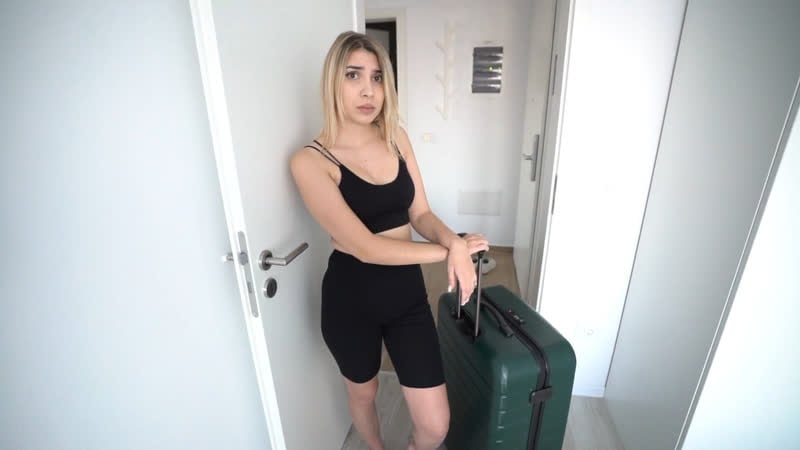 Stepmom and stepson share a bed in a hotel room! Jenny Lux fulls of Russia [porn, hentai, sex, fucks, Russian, incest